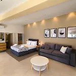 Infinity House By Klv 아르고스톨리온